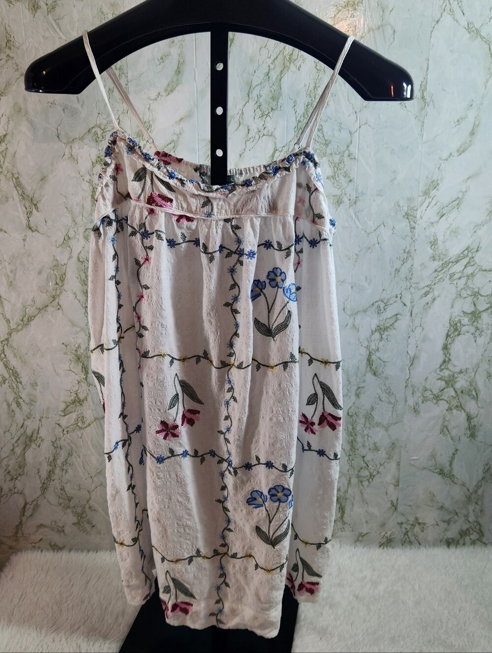 Wild Fable Beautiful Embroidered Sleeveless Top